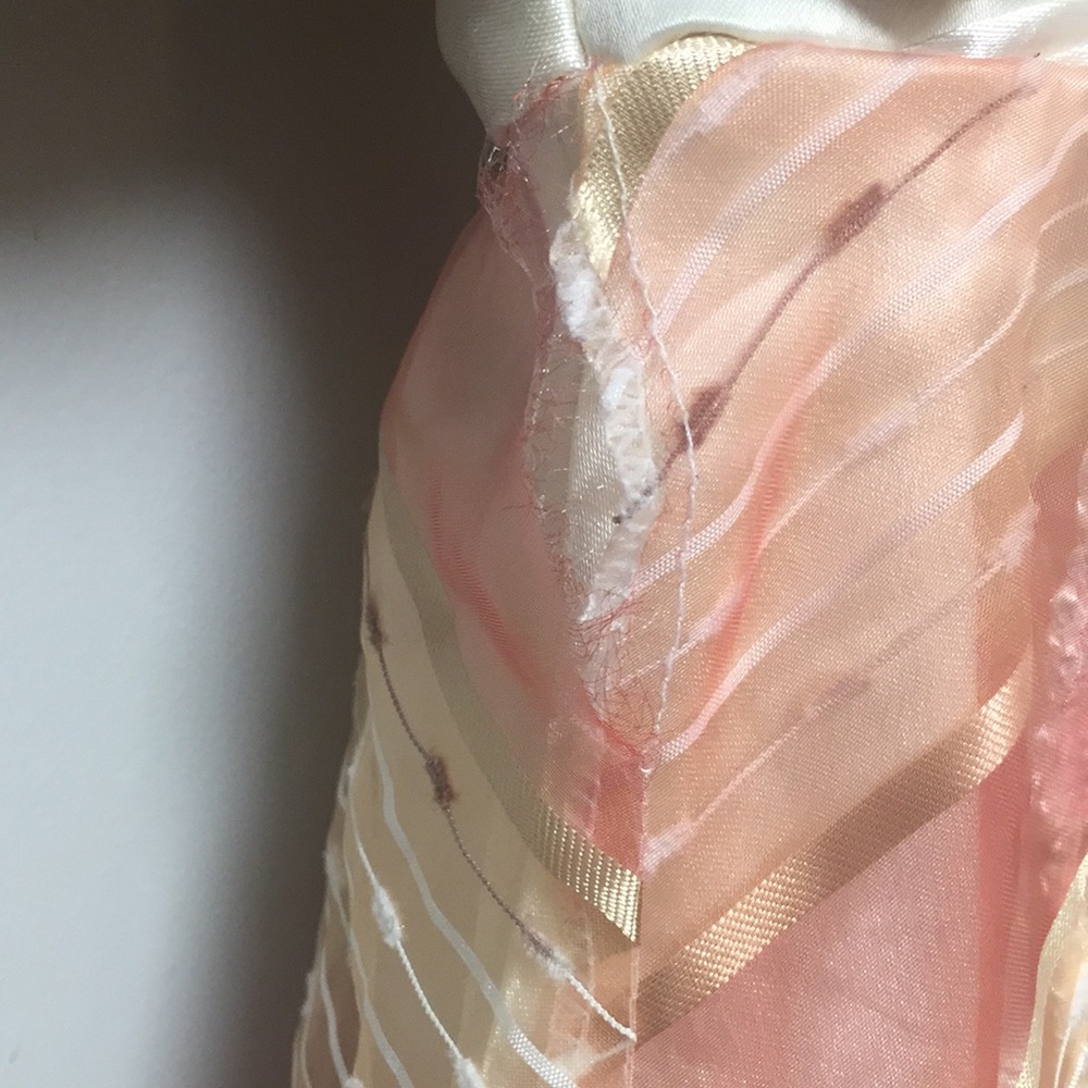 Adorable Leonor Dress - Picture 4 of 8